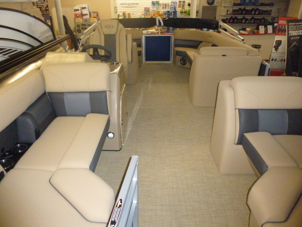 Harris CX 210 Mercury 60 EFI – American Marine Inc.